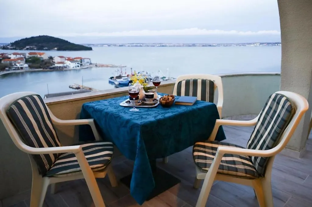 Apartment In Kali With Sea View, Balcony, Air Conditioning, Wi-Fi